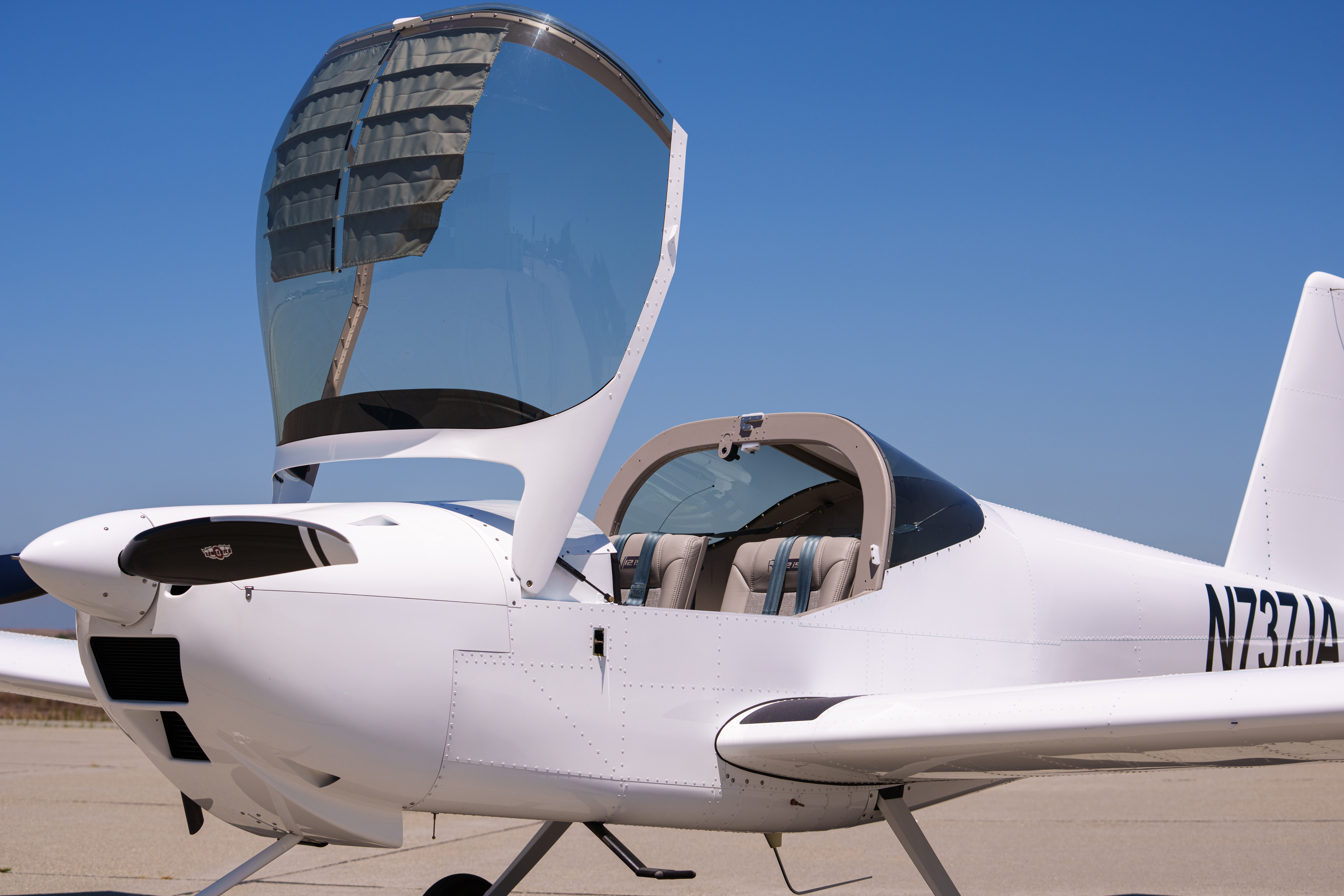 Van's RV-12iS Canopy Open on Ramp